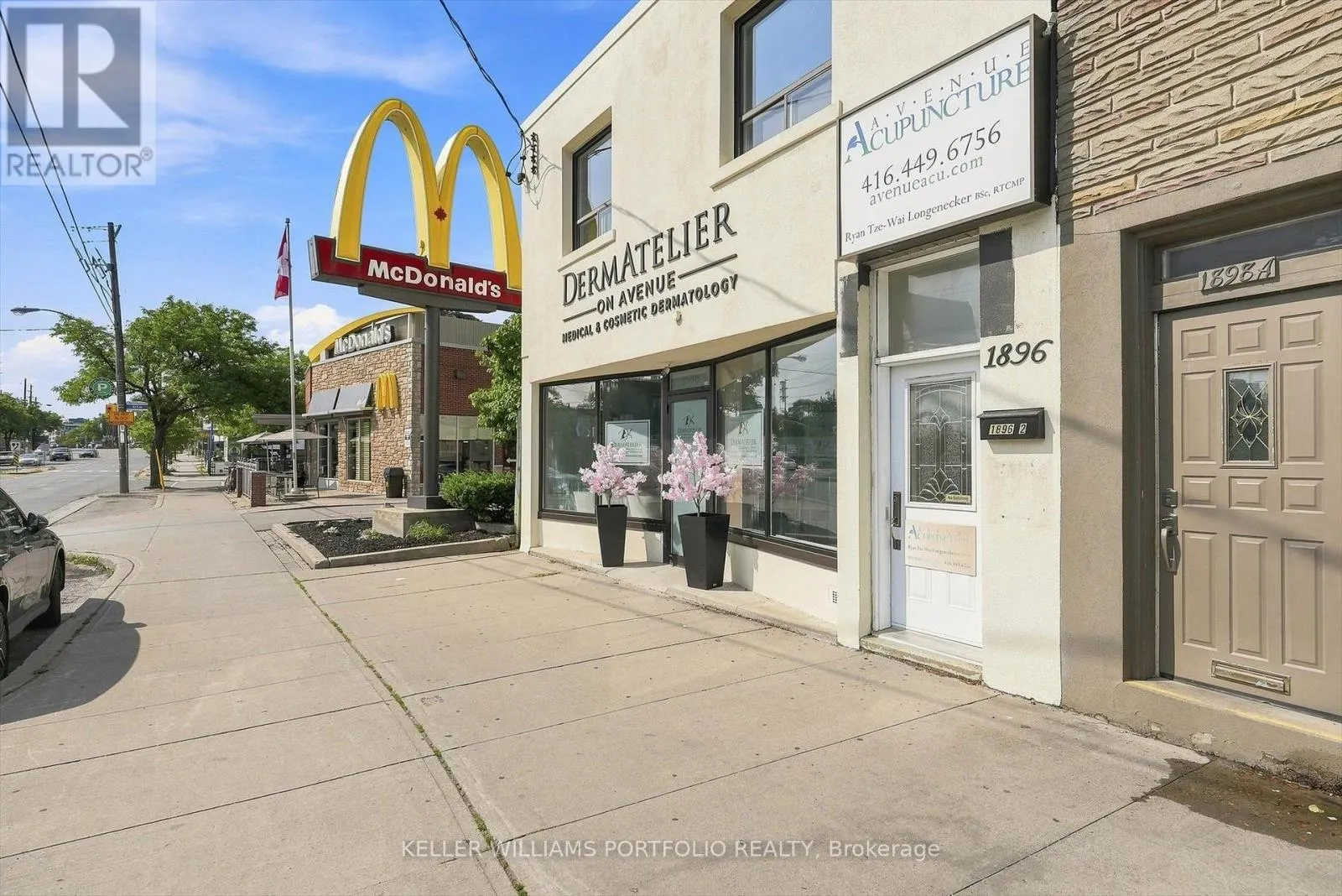 201 - 1896 AVENUE ROAD