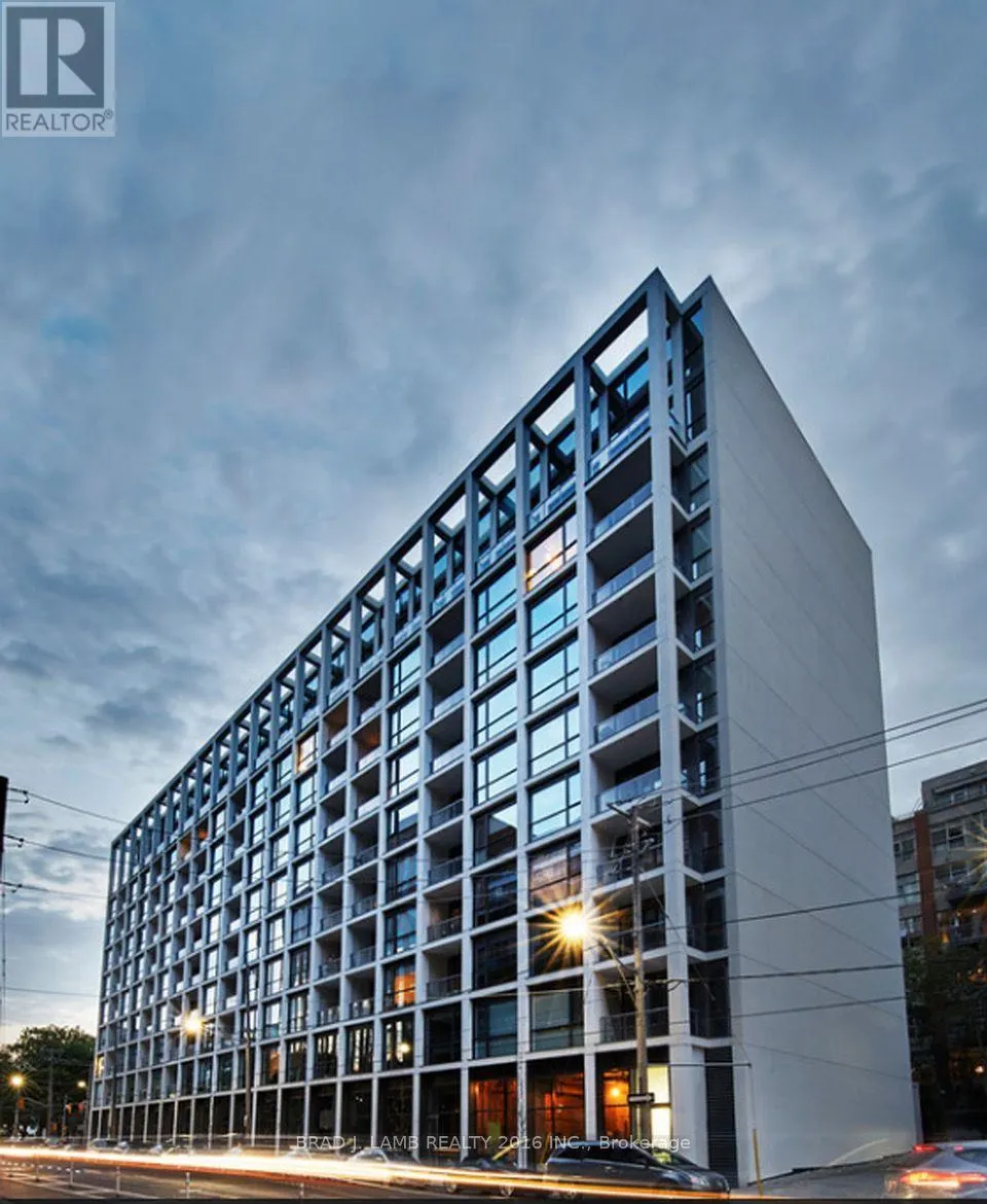 301 - 39 BRANT STREET