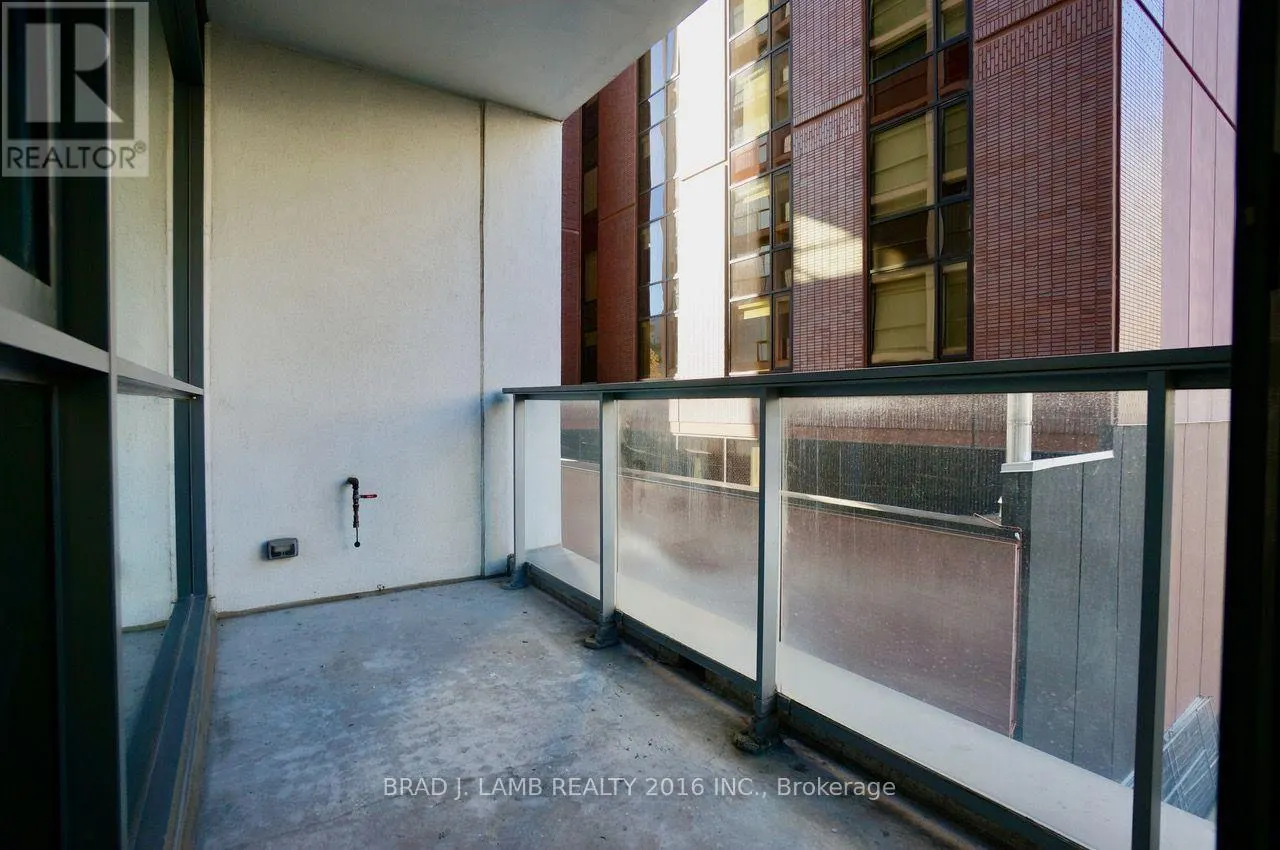 301 - 39 BRANT STREET