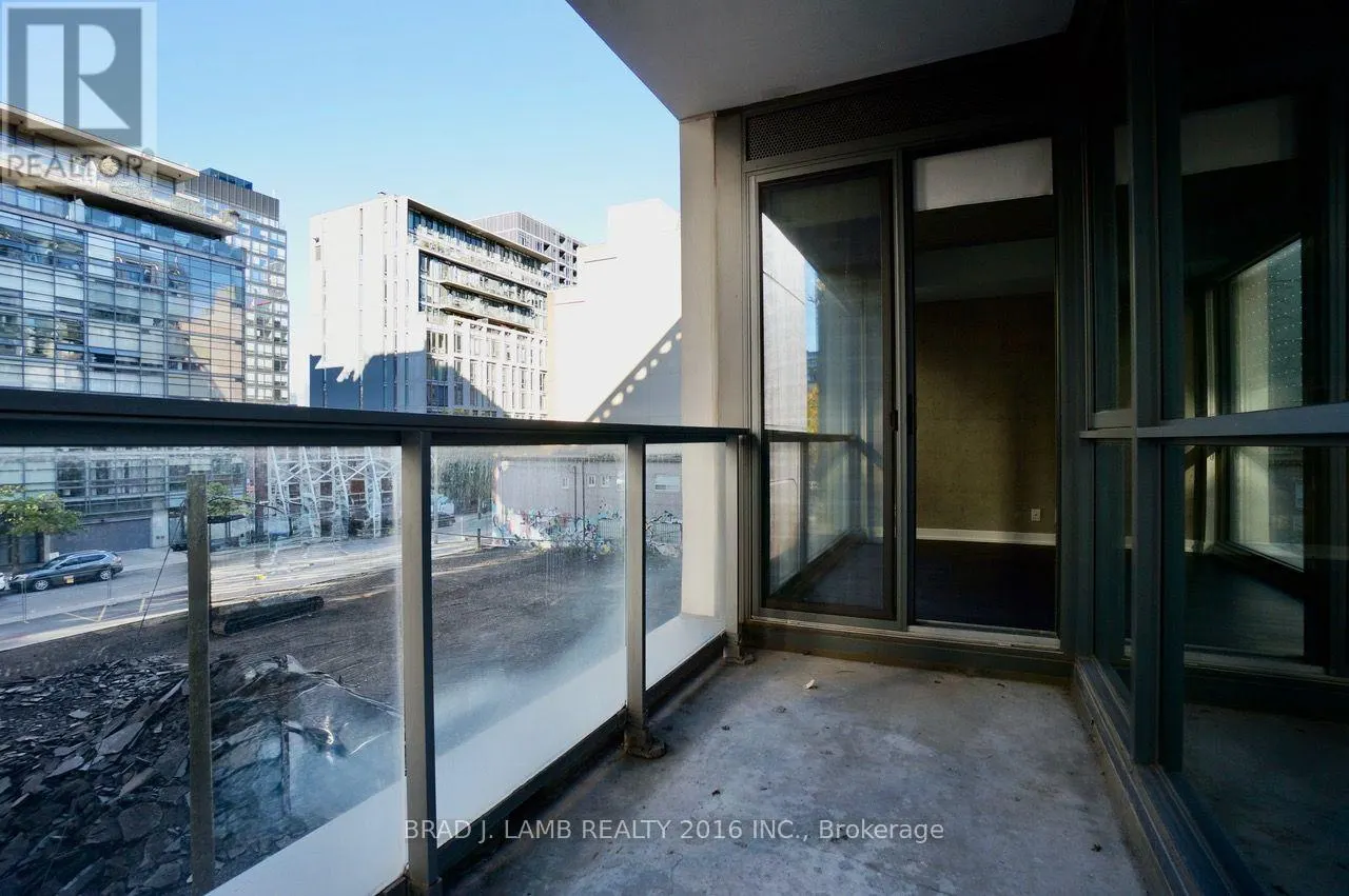 301 - 39 BRANT STREET