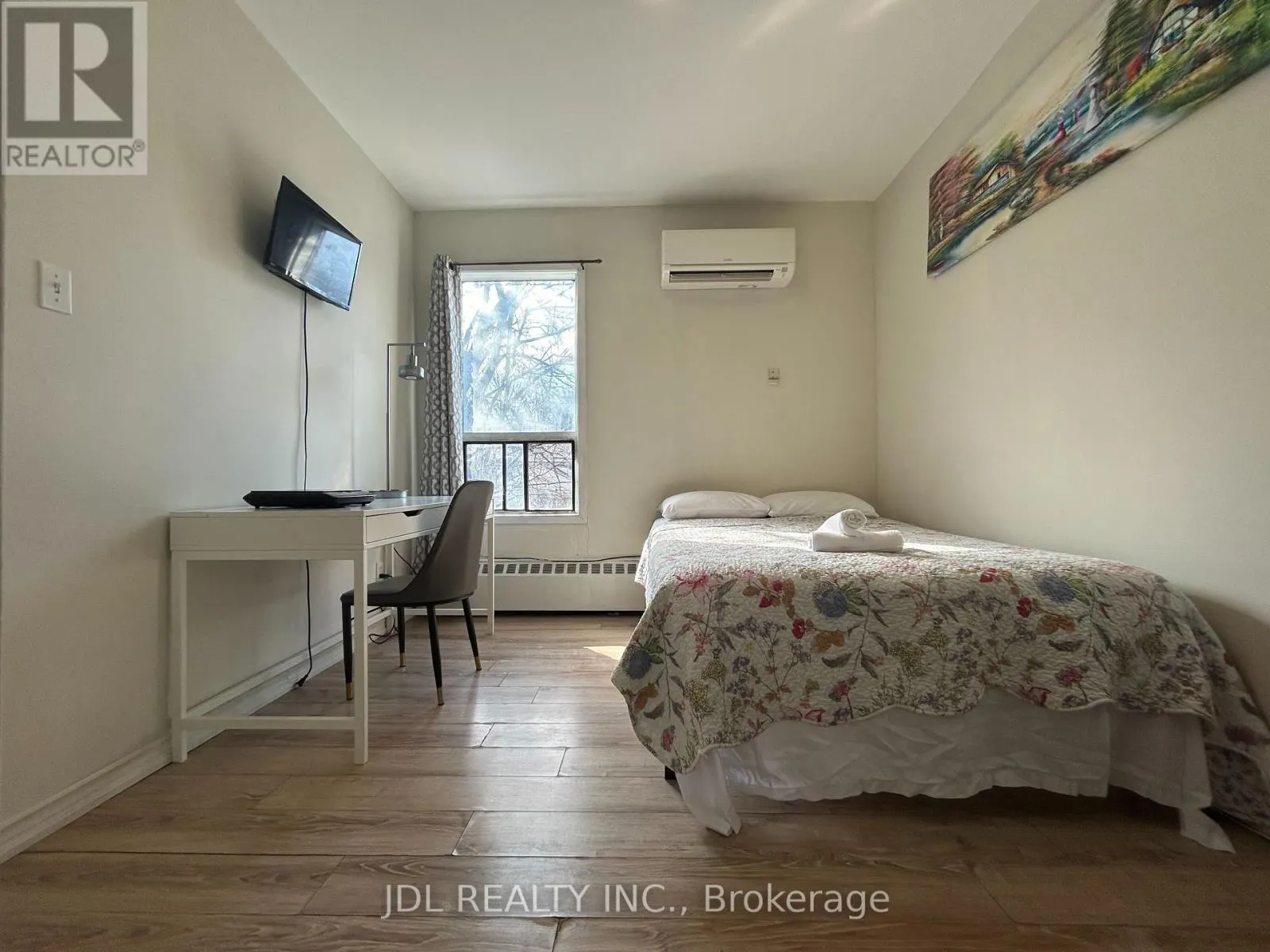 TWO-BEDROOM-UNIT 2NDFLOOR - 3 PEMBROKE ST STREET