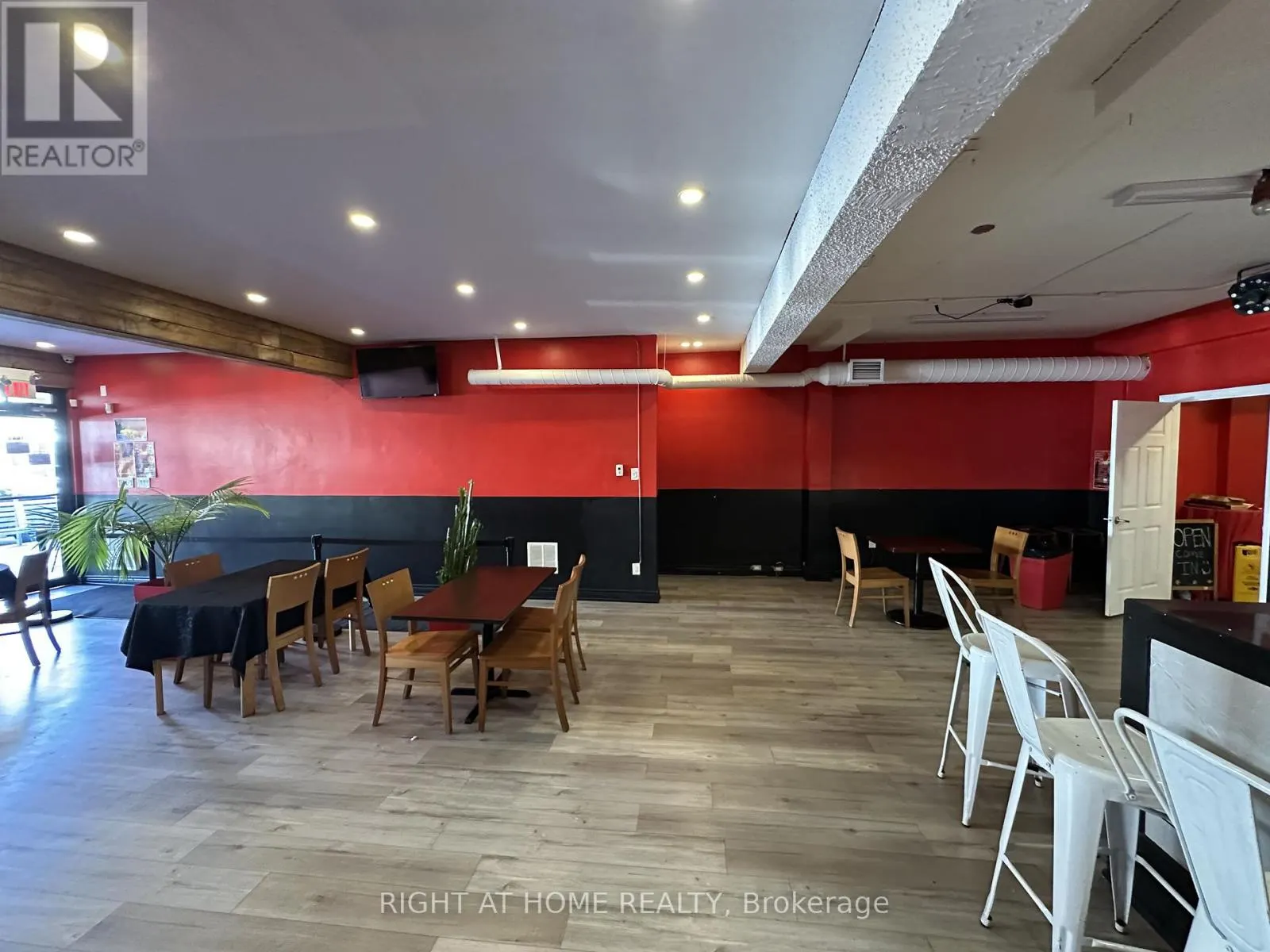 1653 EGLINTON AVENUE W