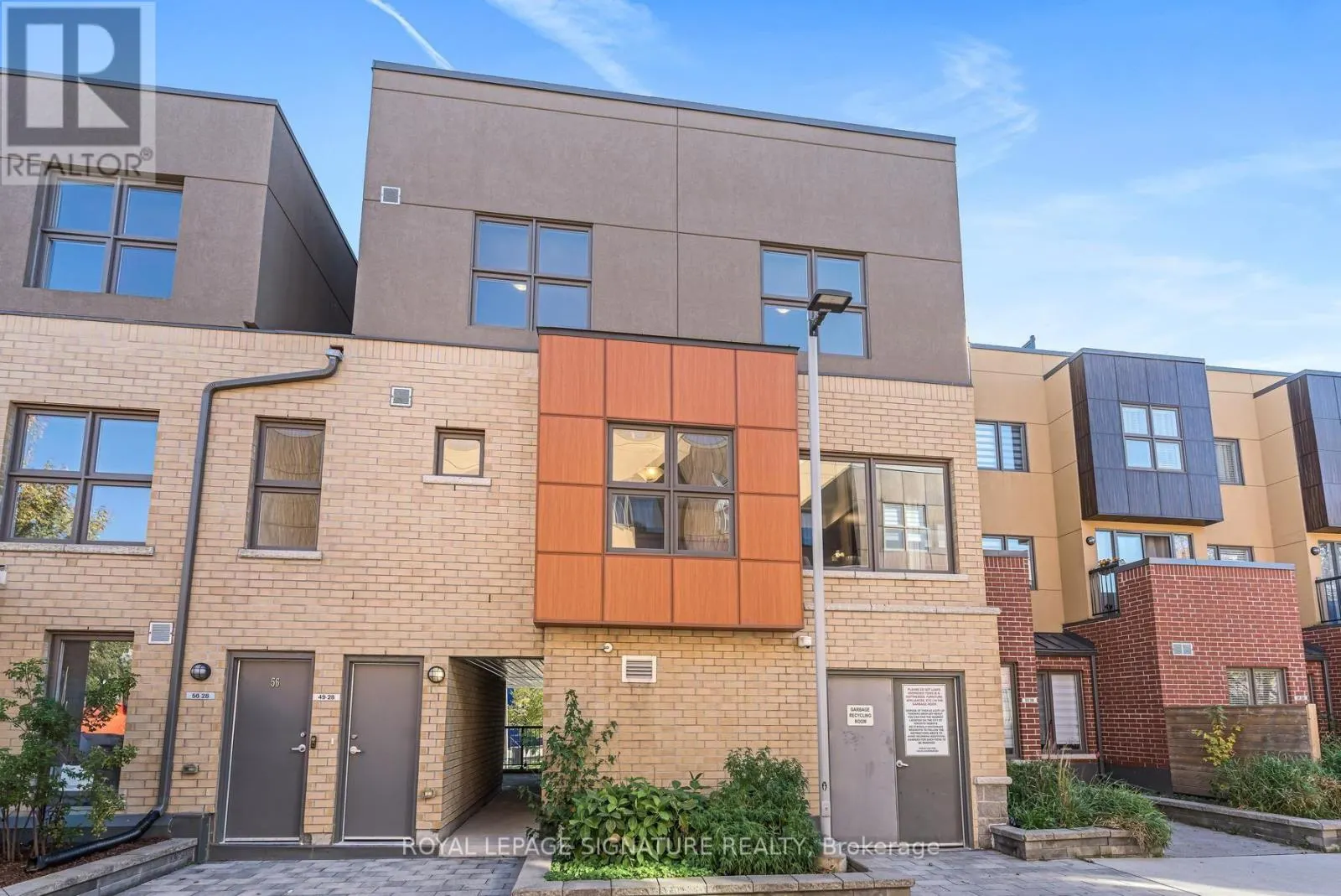 49 - 28 CURLEW DRIVE