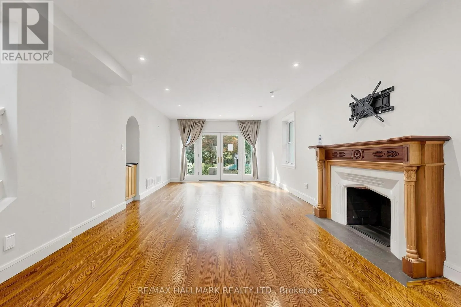 40 DONINO AVENUE