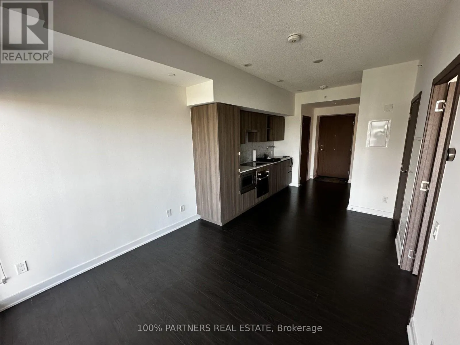 3507 - 17 BATHURST STREET