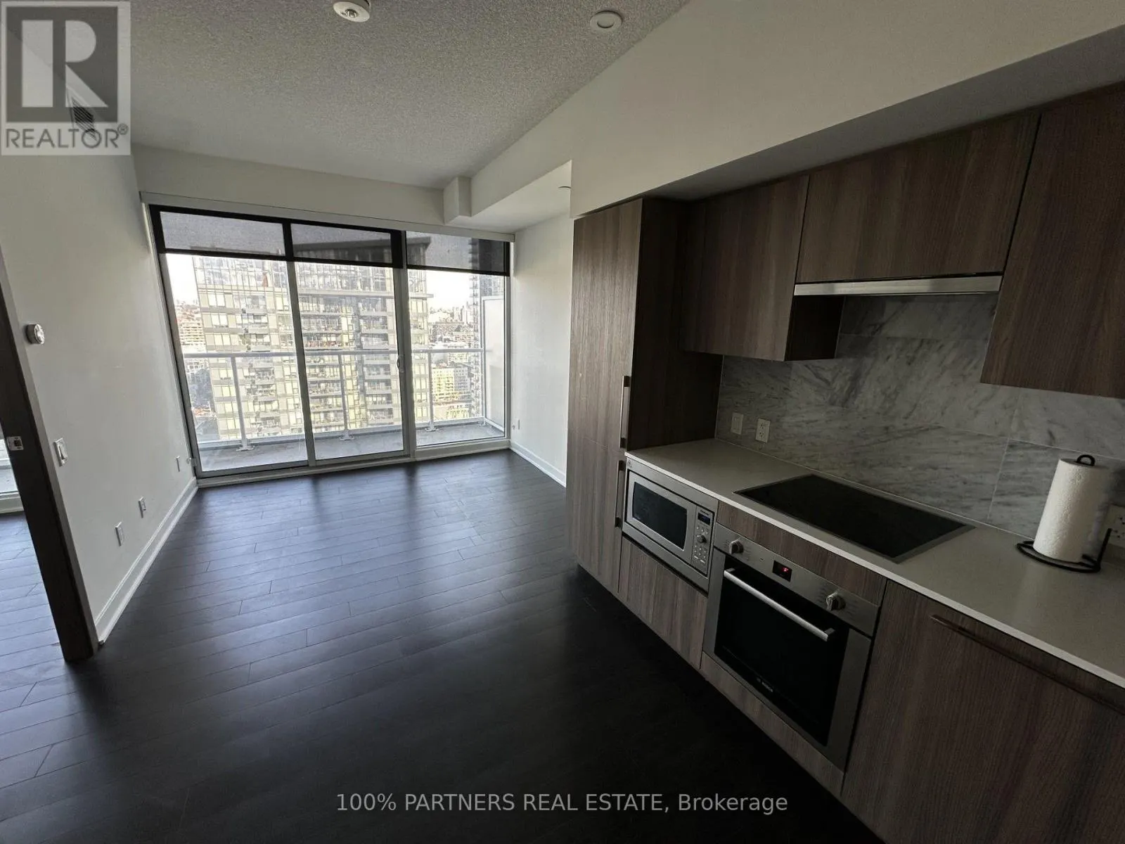 3507 - 17 BATHURST STREET