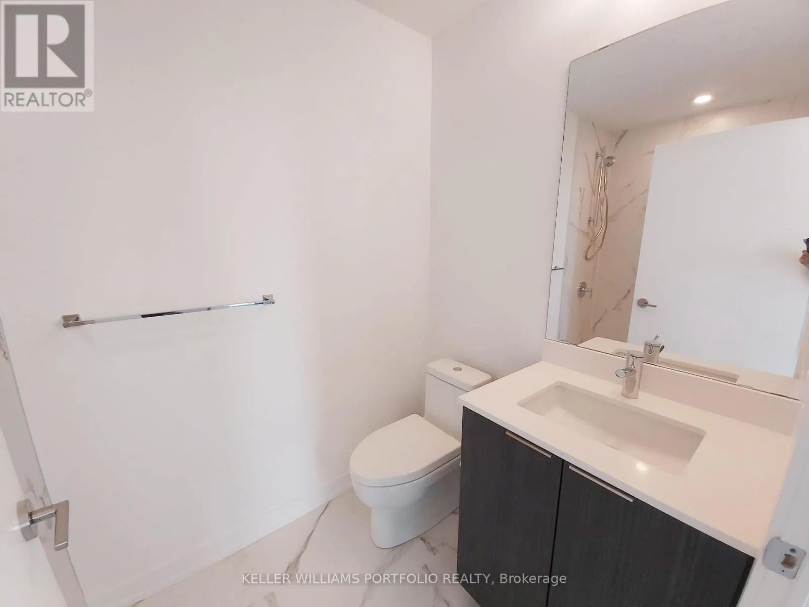 3408 - 8 OLYMPIC GARDEN DRIVE