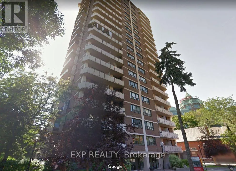 1205 - 10 HUNTLEY STREET