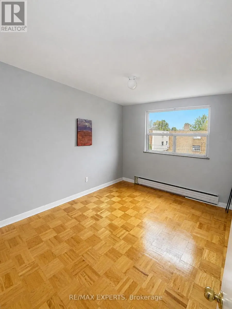 6 - 26 FRASERWOOD AVENUE