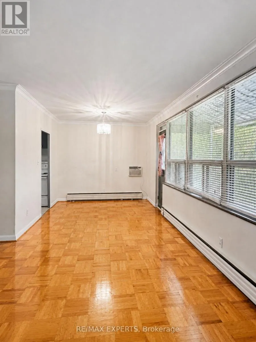 6 - 26 FRASERWOOD AVENUE