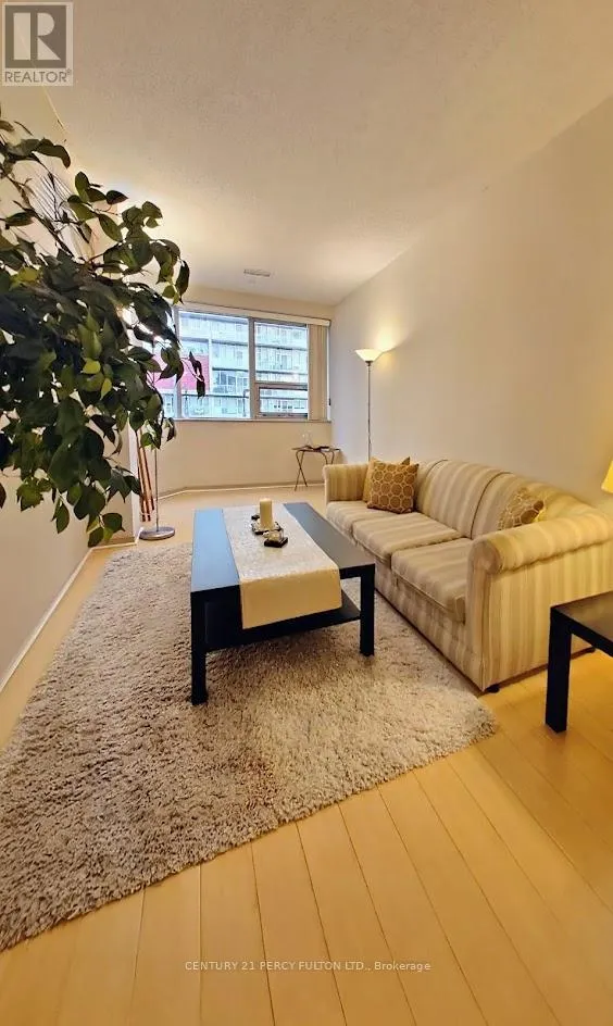 1204 - 393 KING STREET W