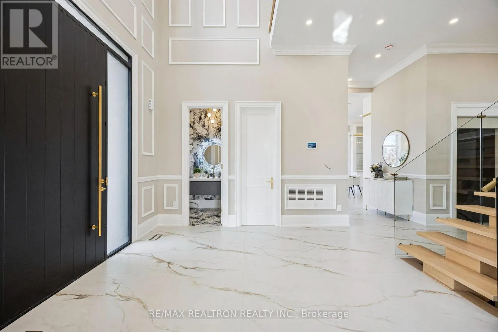 1 LYNNHAVEN ROAD