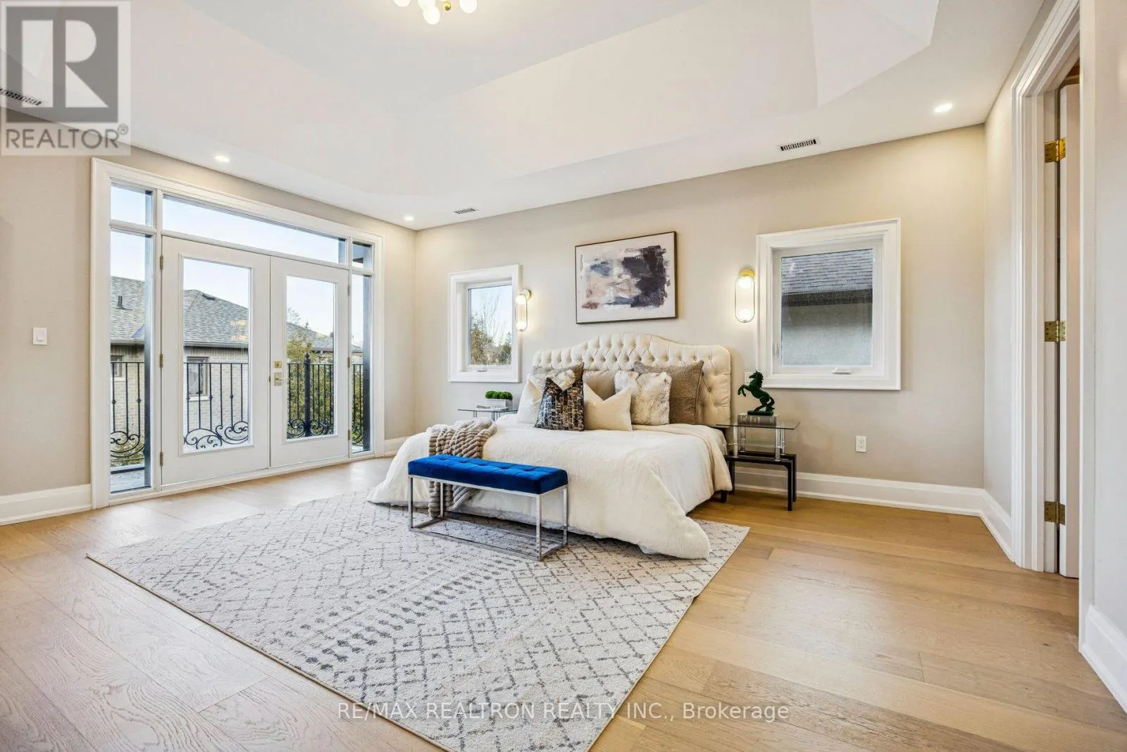 1 LYNNHAVEN ROAD