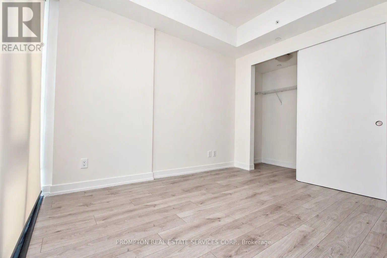 627 - 161 ROEHAMPTON AVENUE