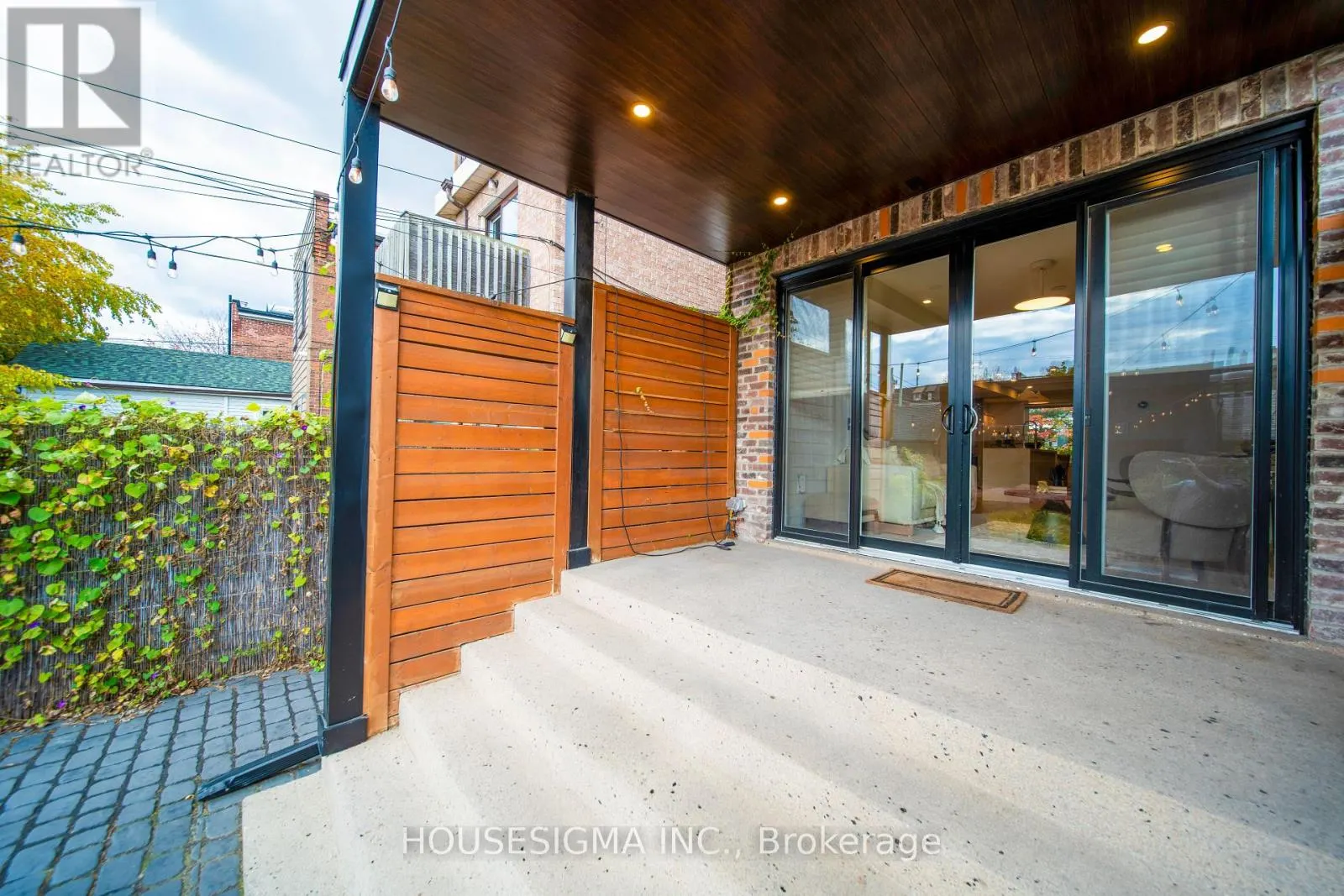 274 ROXTON ROAD