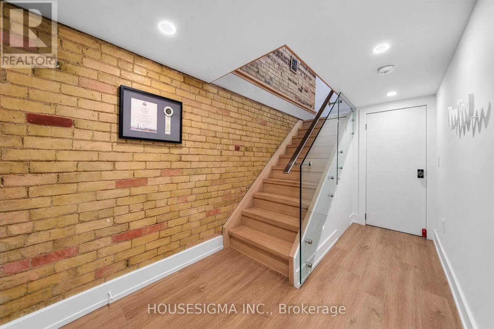 274 ROXTON ROAD