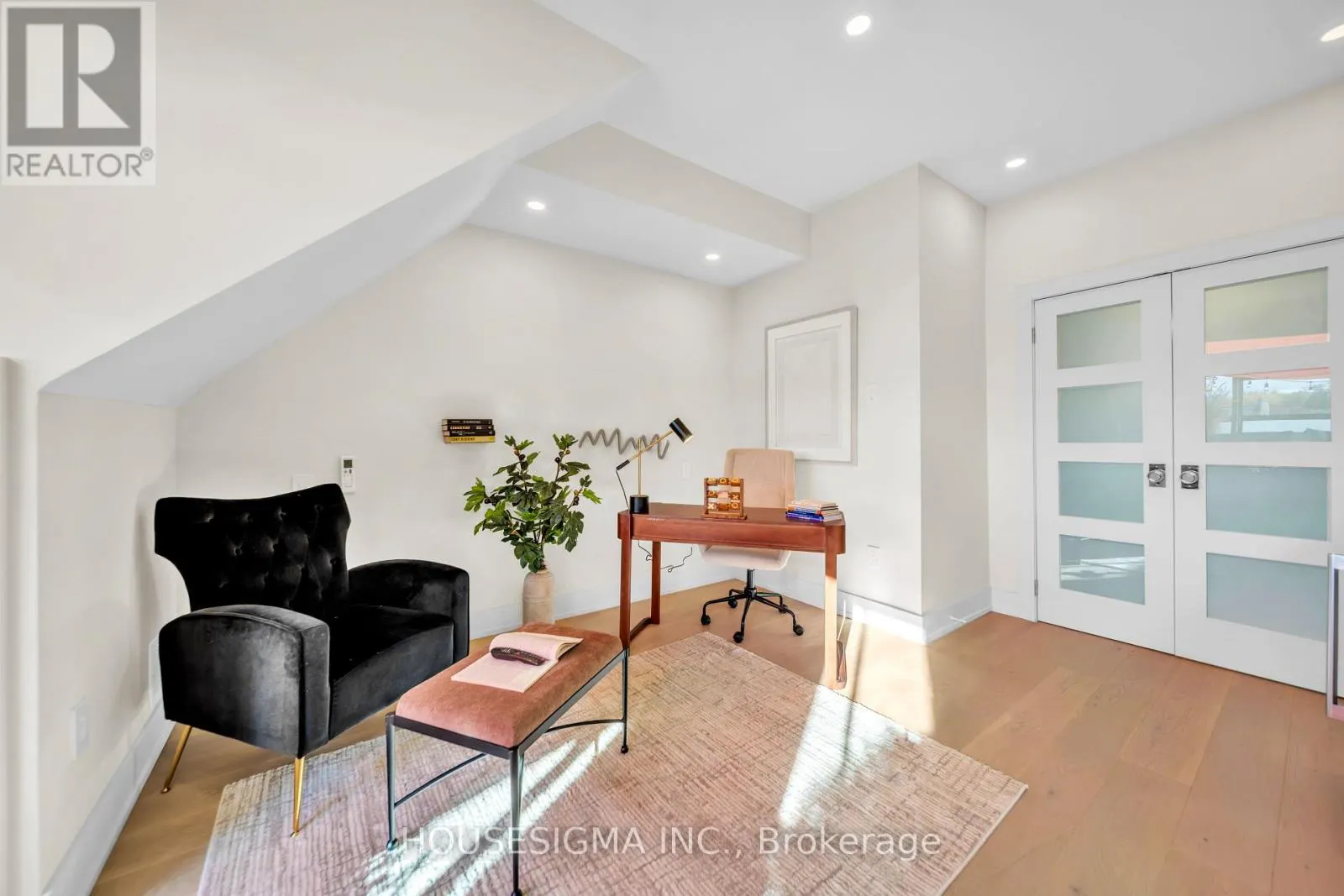 274 ROXTON ROAD