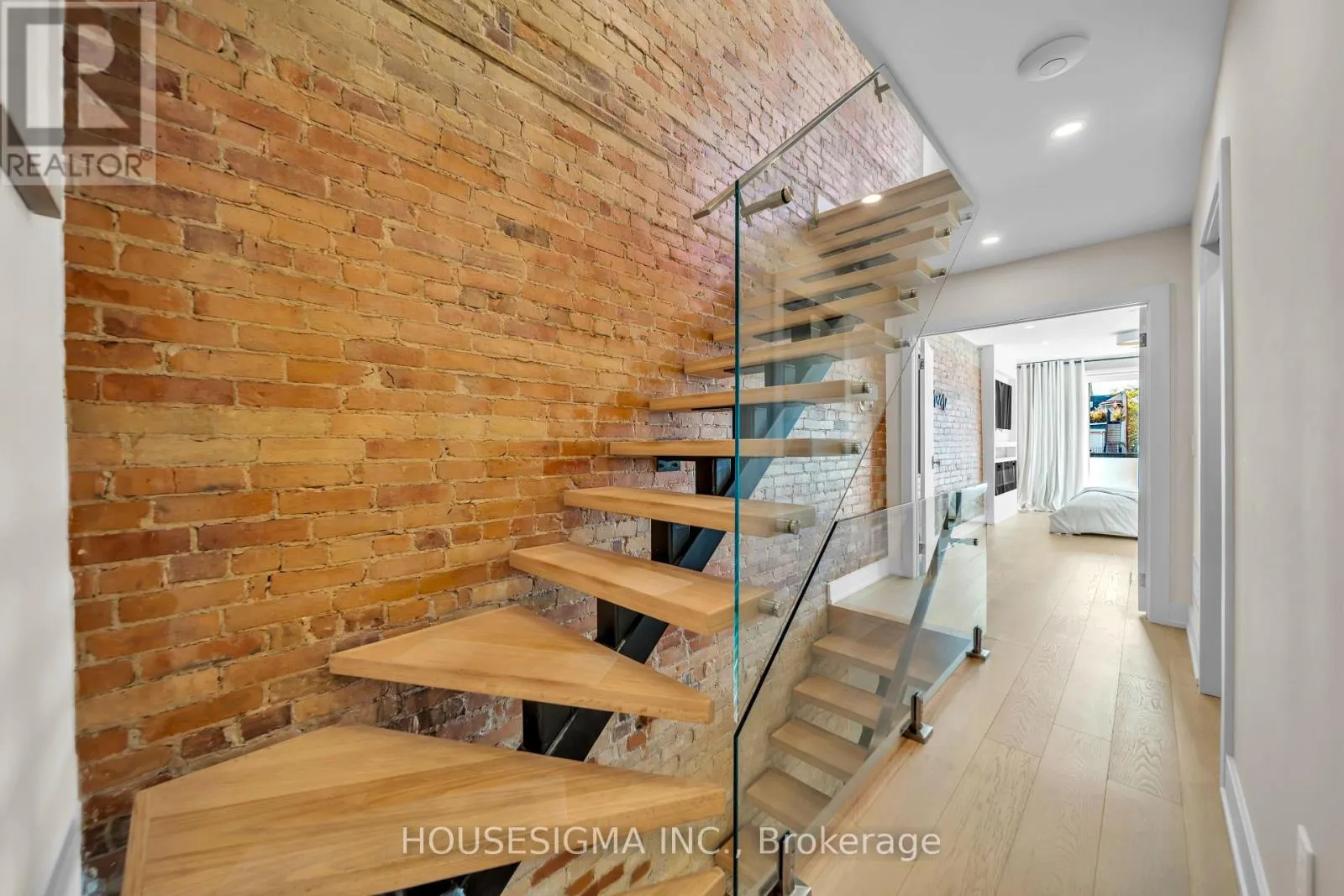 274 ROXTON ROAD