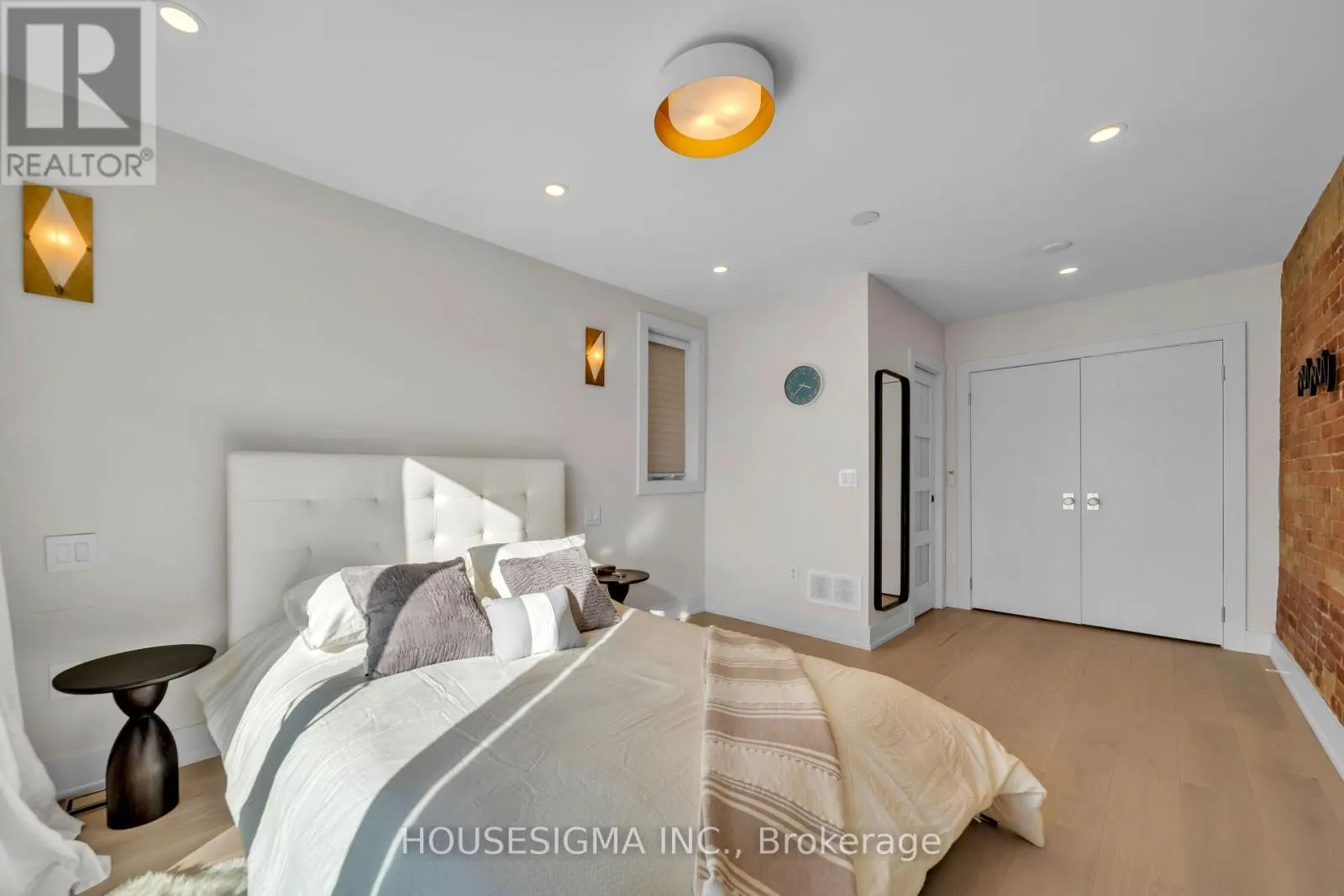 274 ROXTON ROAD