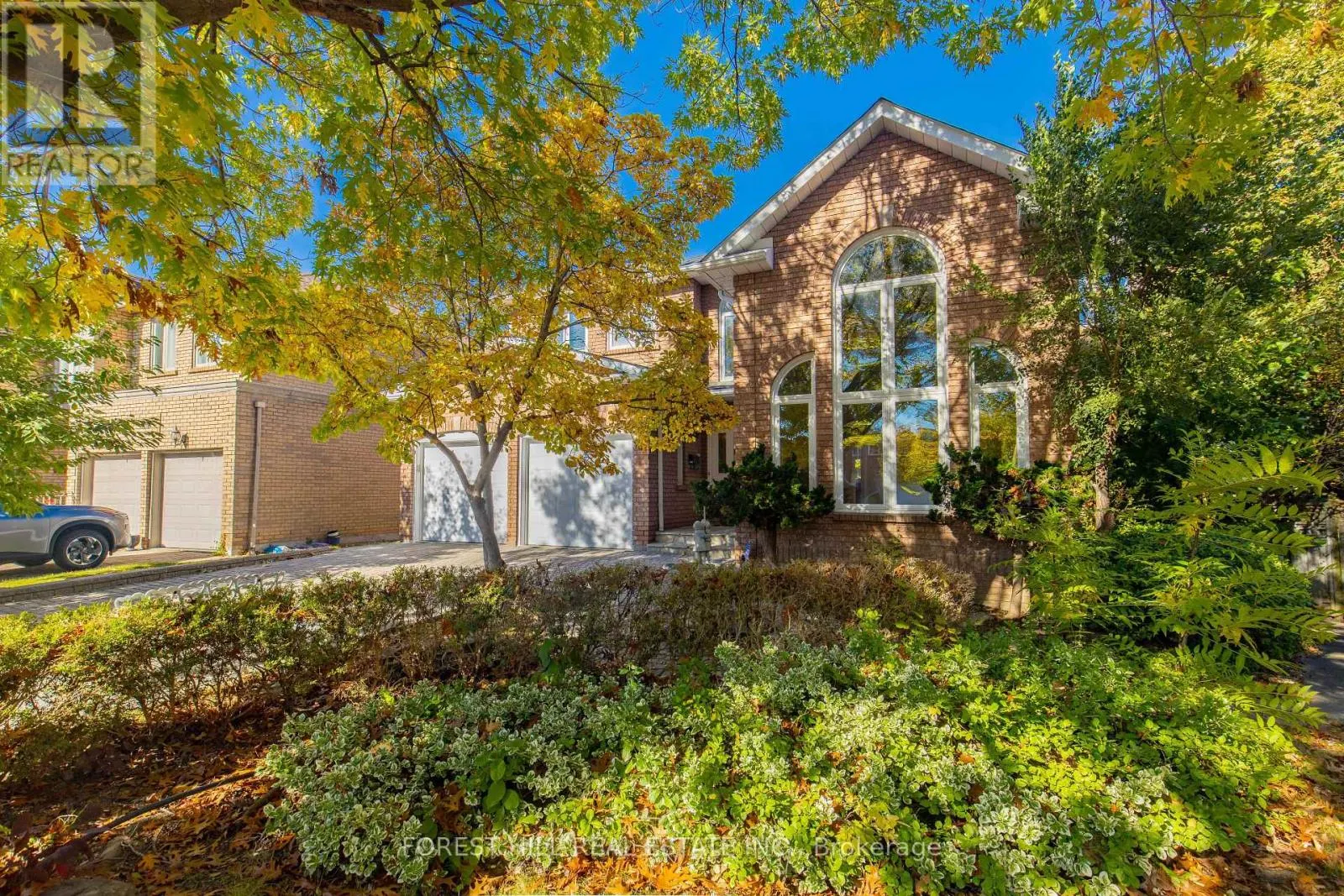 22 JARDIN HILL COURT