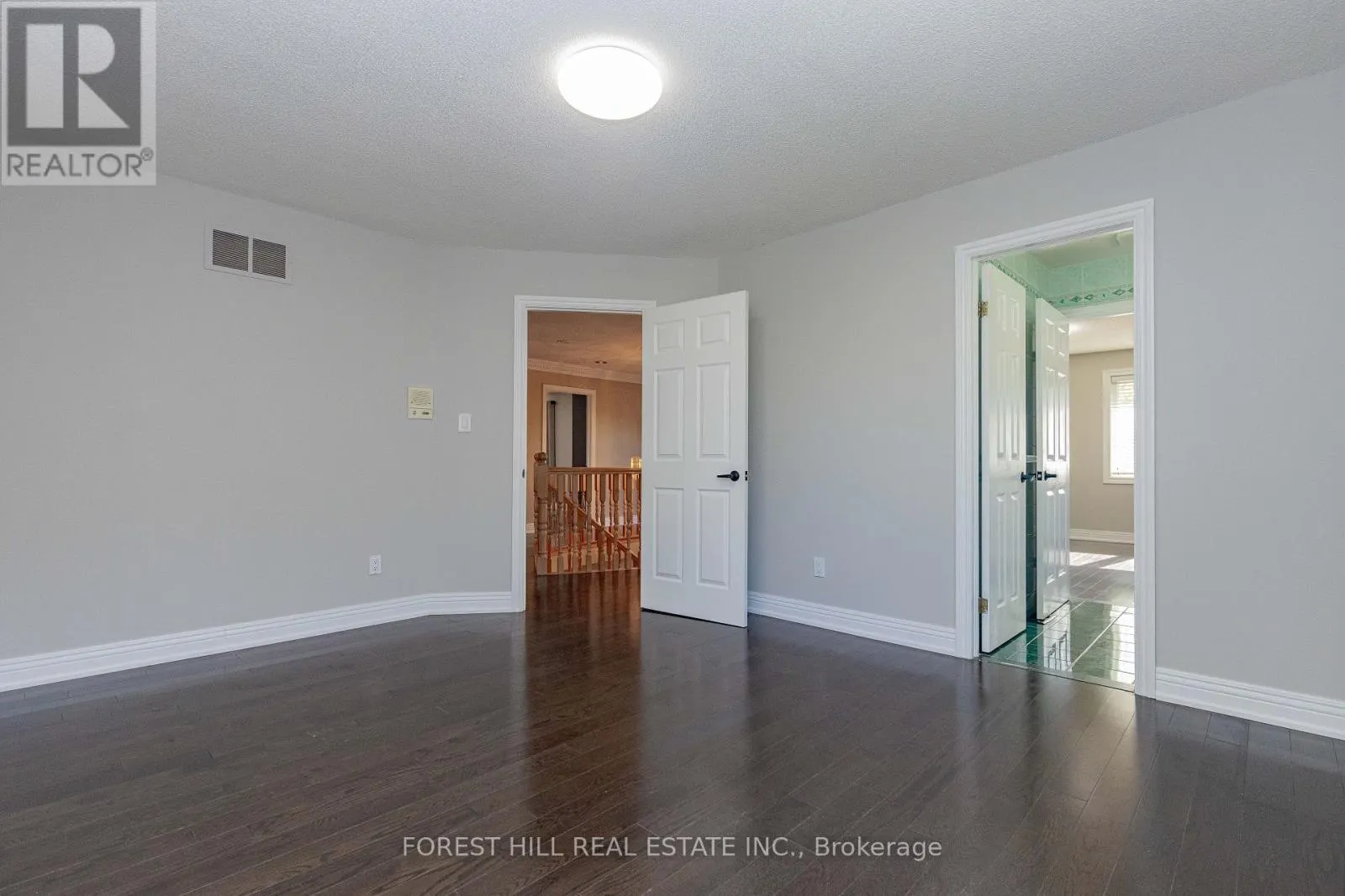 22 JARDIN HILL COURT
