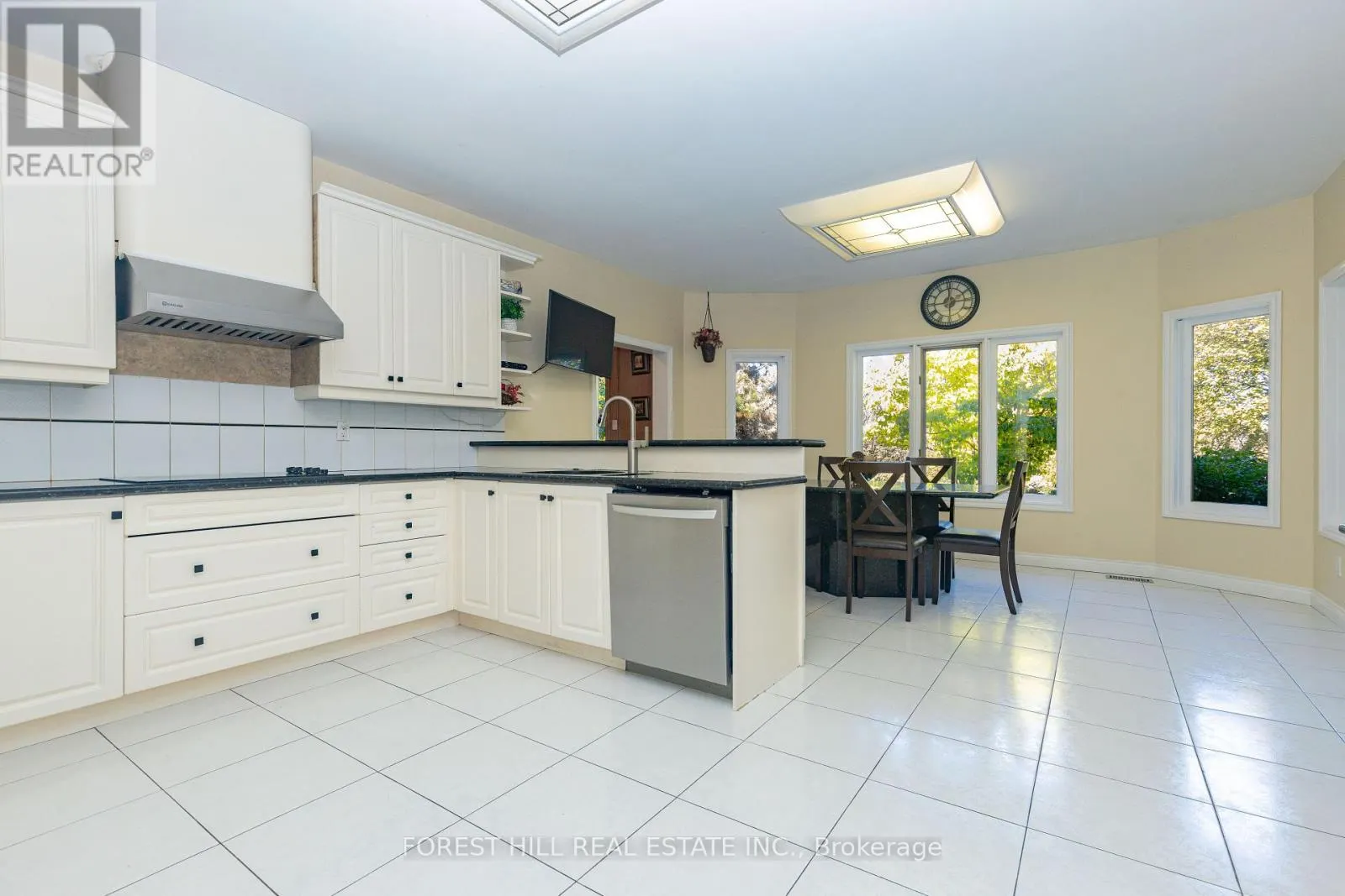 22 JARDIN HILL COURT