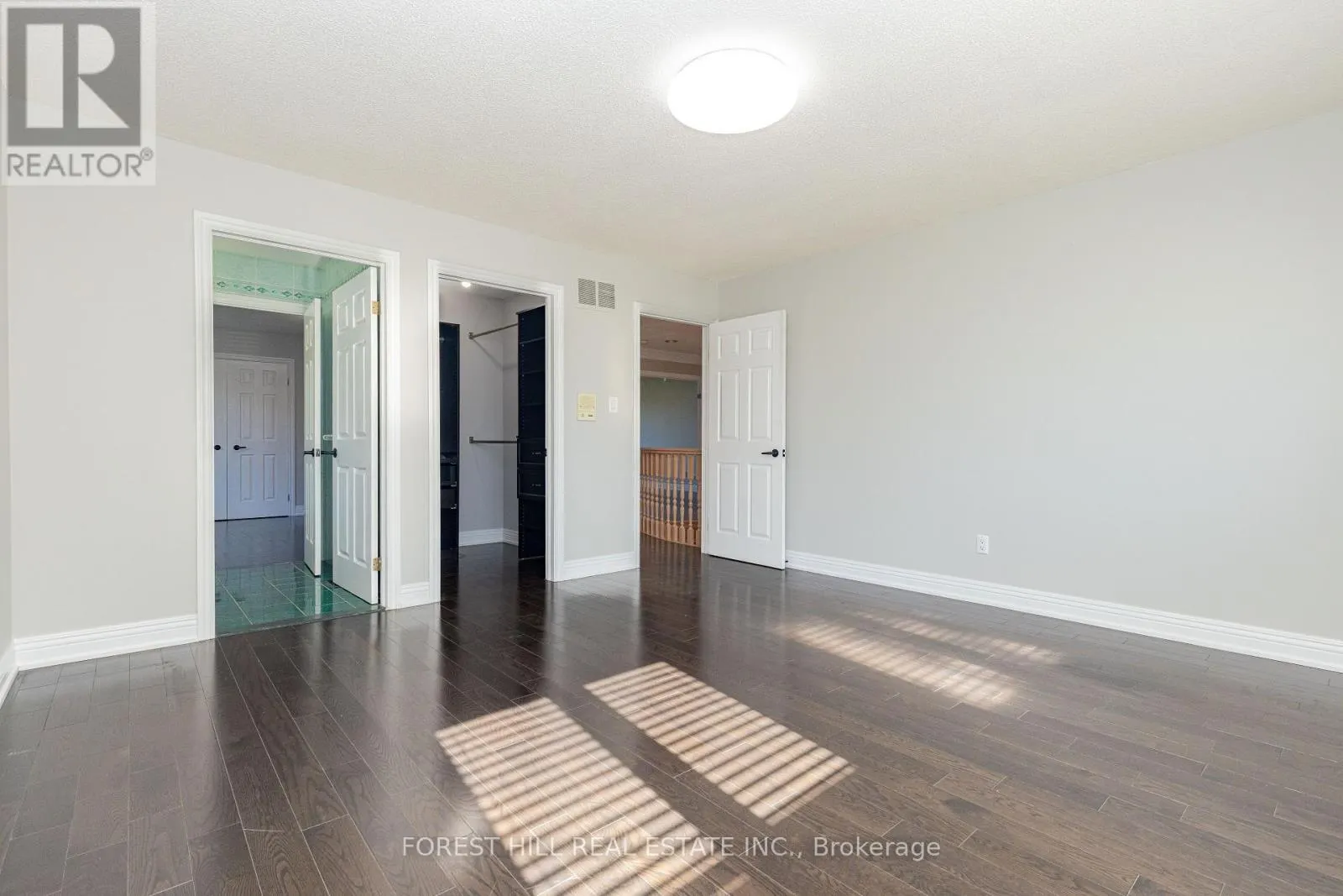 22 JARDIN HILL COURT
