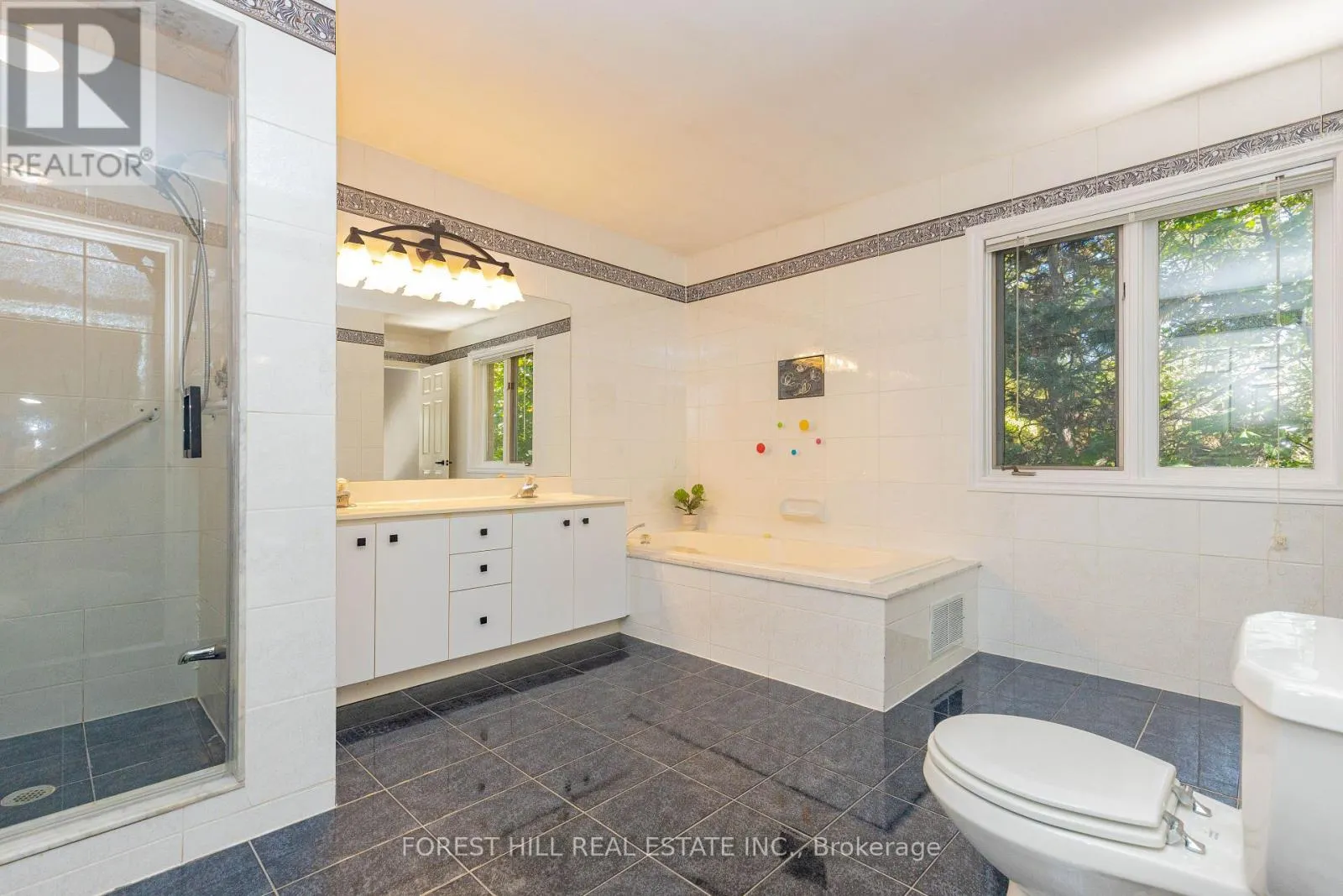 22 JARDIN HILL COURT
