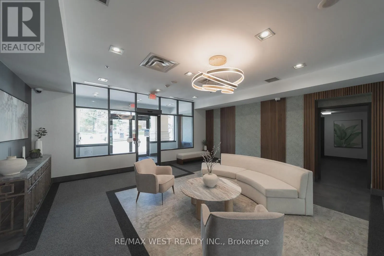 524 - 27 REAN DRIVE