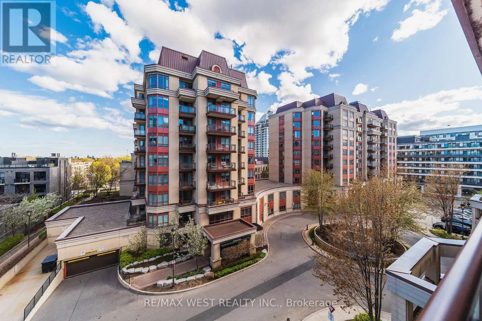 524 - 27 REAN DRIVE