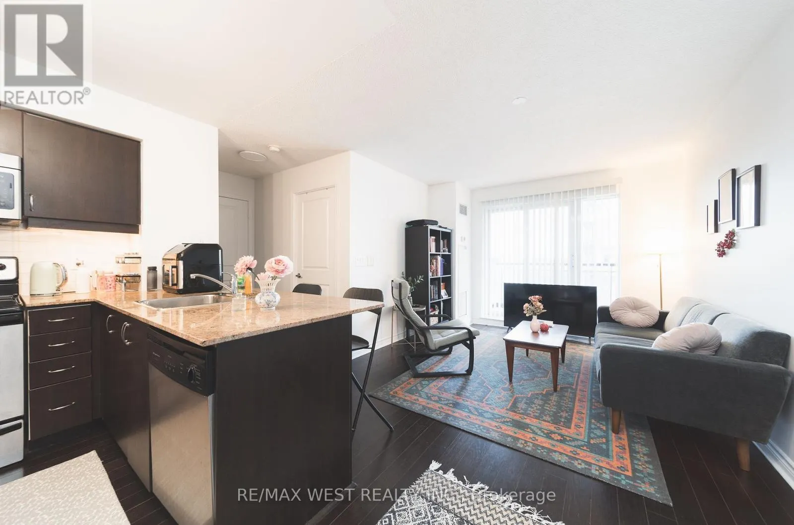 524 - 27 REAN DRIVE