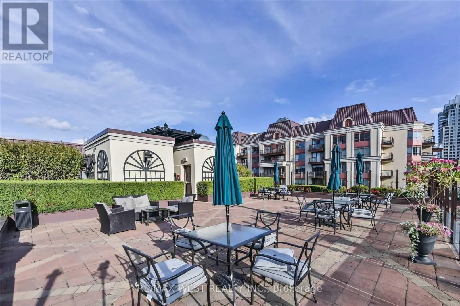 524 - 27 REAN DRIVE