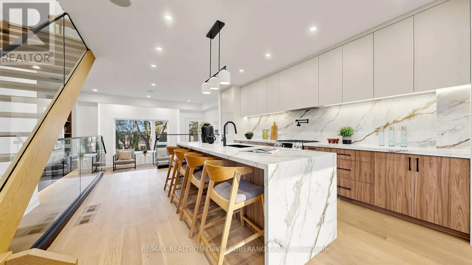 22 VERWOOD AVENUE
