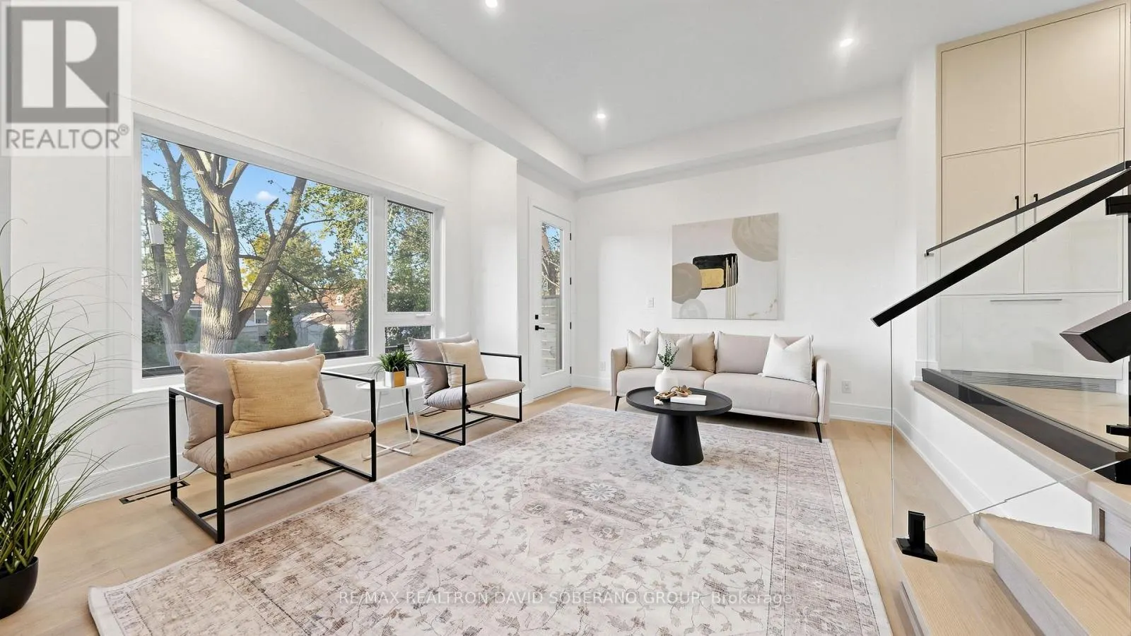 22 VERWOOD AVENUE