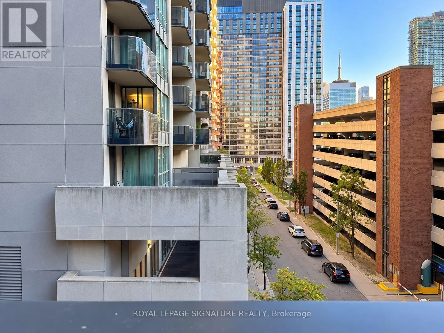410 - 770 BAY STREET