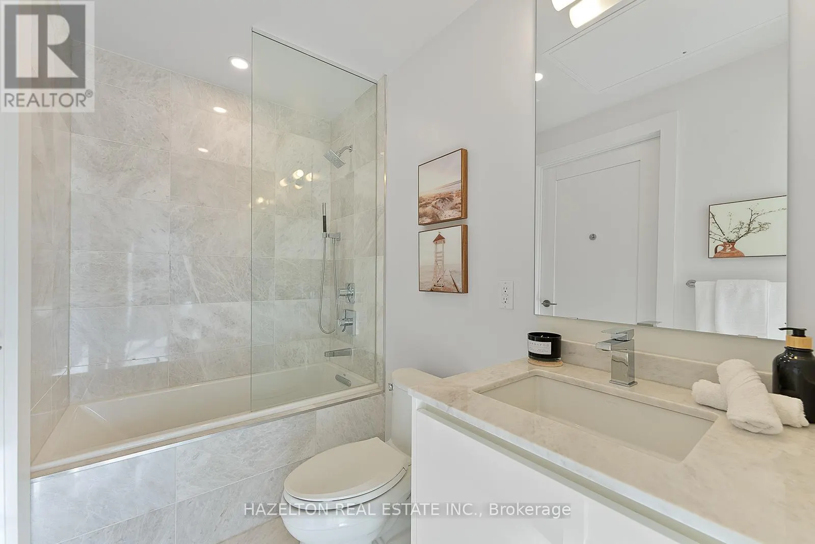 302 - 128 PEARS AVENUE