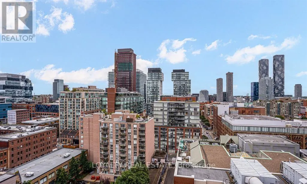 PH14 - 255 RICHMOND STREET E