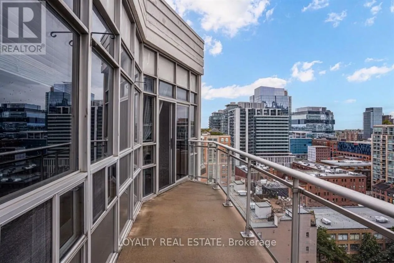 PH14 - 255 RICHMOND STREET E