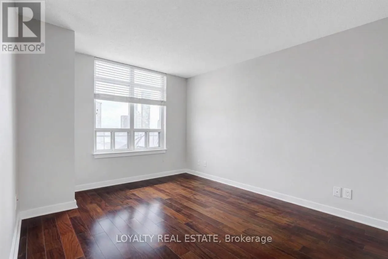 PH14 - 255 RICHMOND STREET E