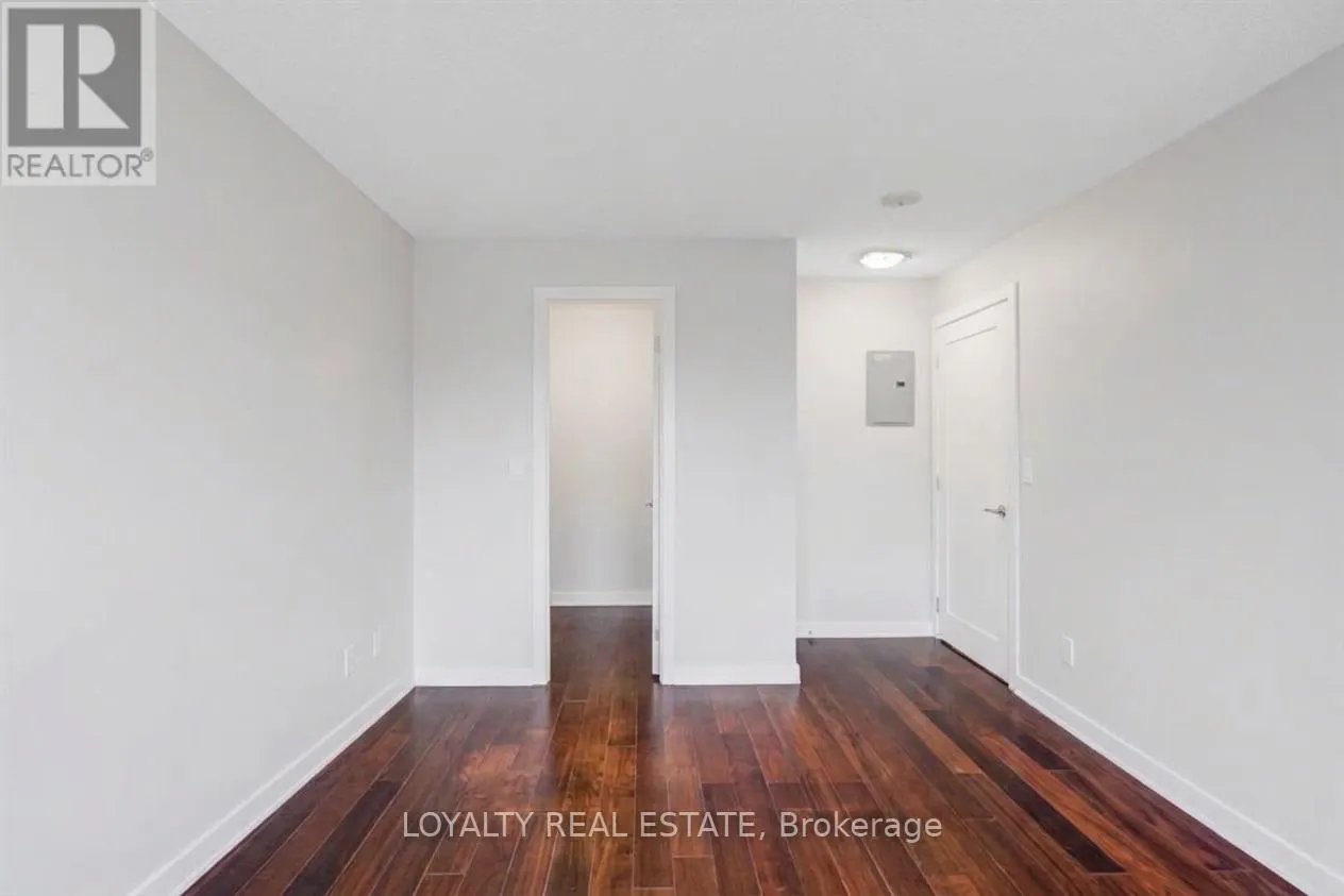 PH14 - 255 RICHMOND STREET E