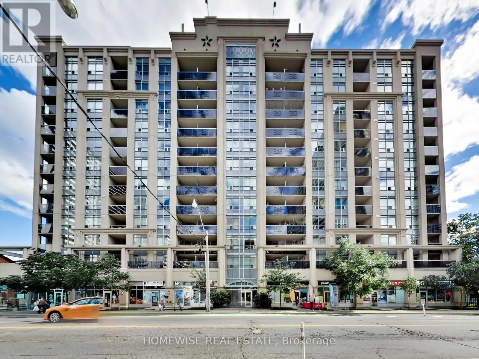 1001 - 225 WELLESLEY STREET E