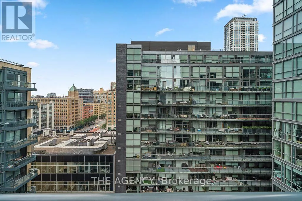 1314 - 438 KING STREET W