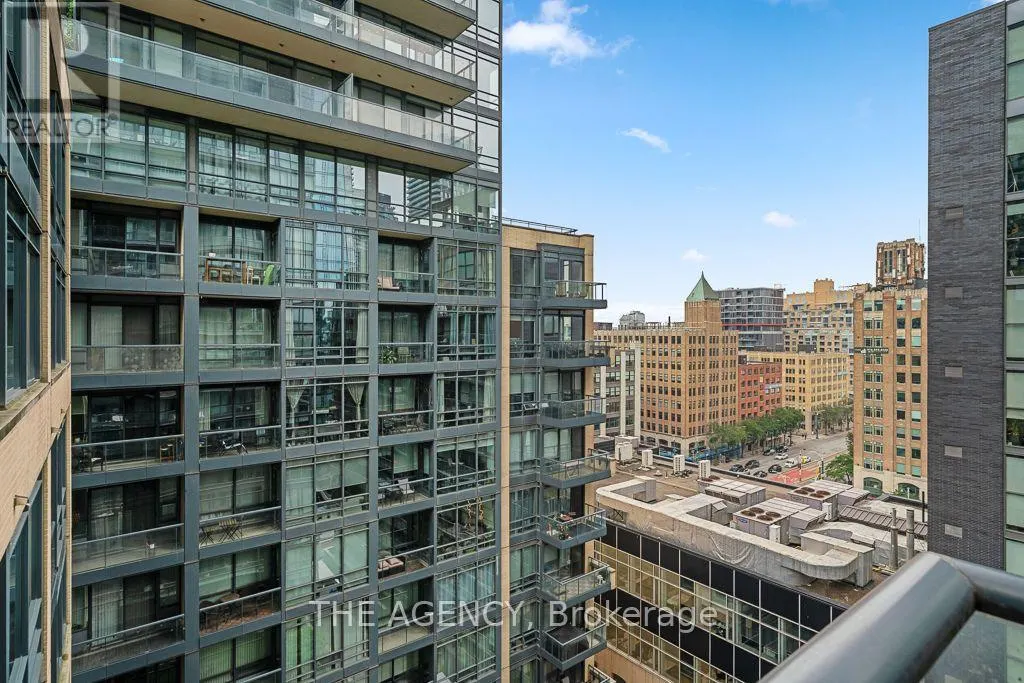 1314 - 438 KING STREET W