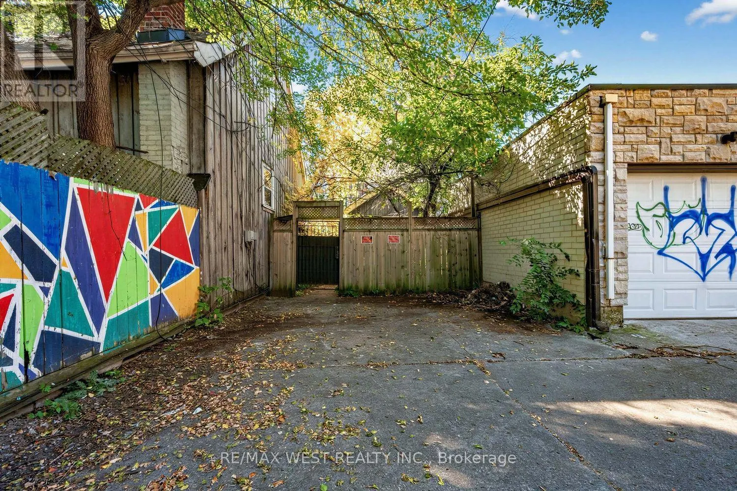 279 BRUNSWICK AVENUE