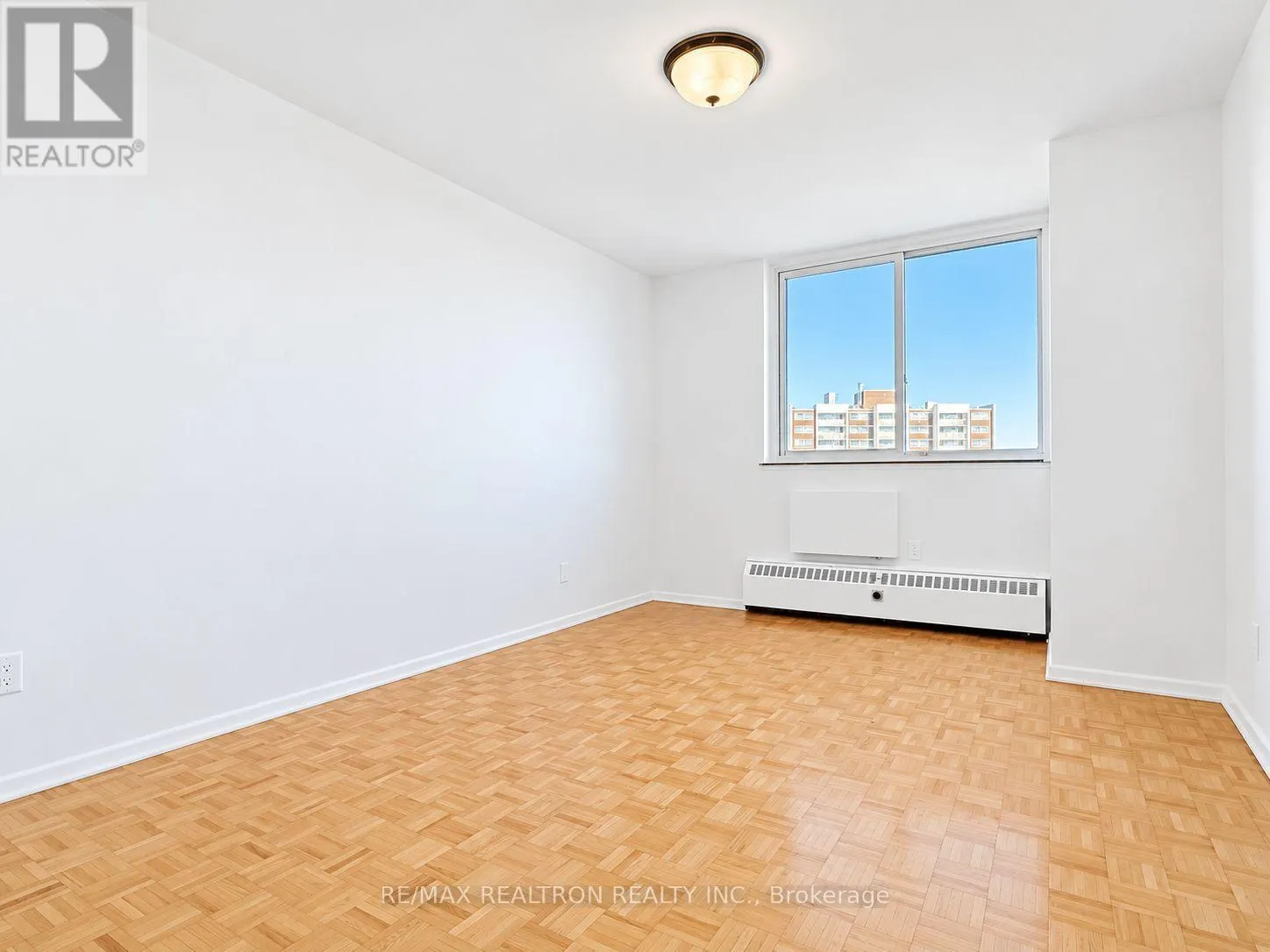 804 - 10 SHALLMAR BOULEVARD