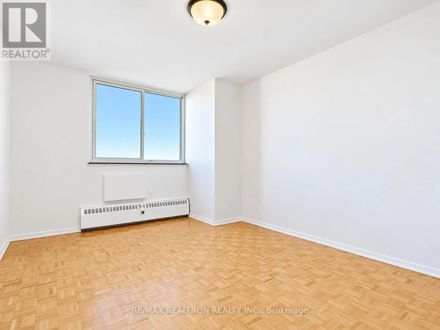 804 - 10 SHALLMAR BOULEVARD