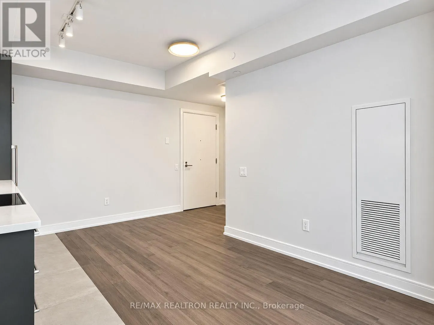 103 - 2525 BATHURST STREET