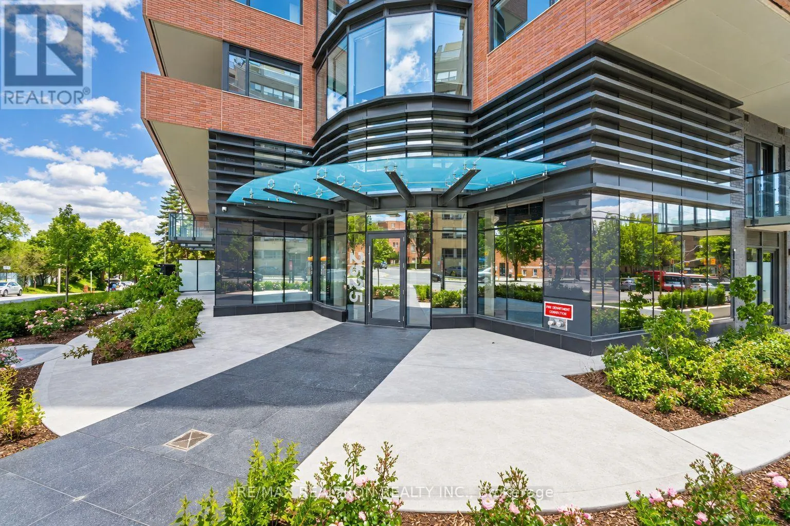103 - 2525 BATHURST STREET
