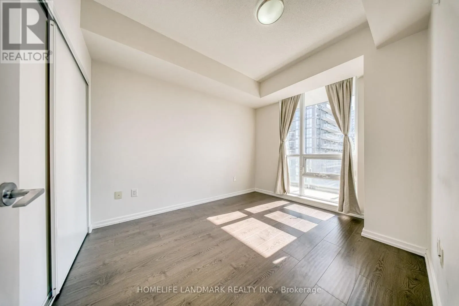 1606 - 62 FOREST MANOR ROAD