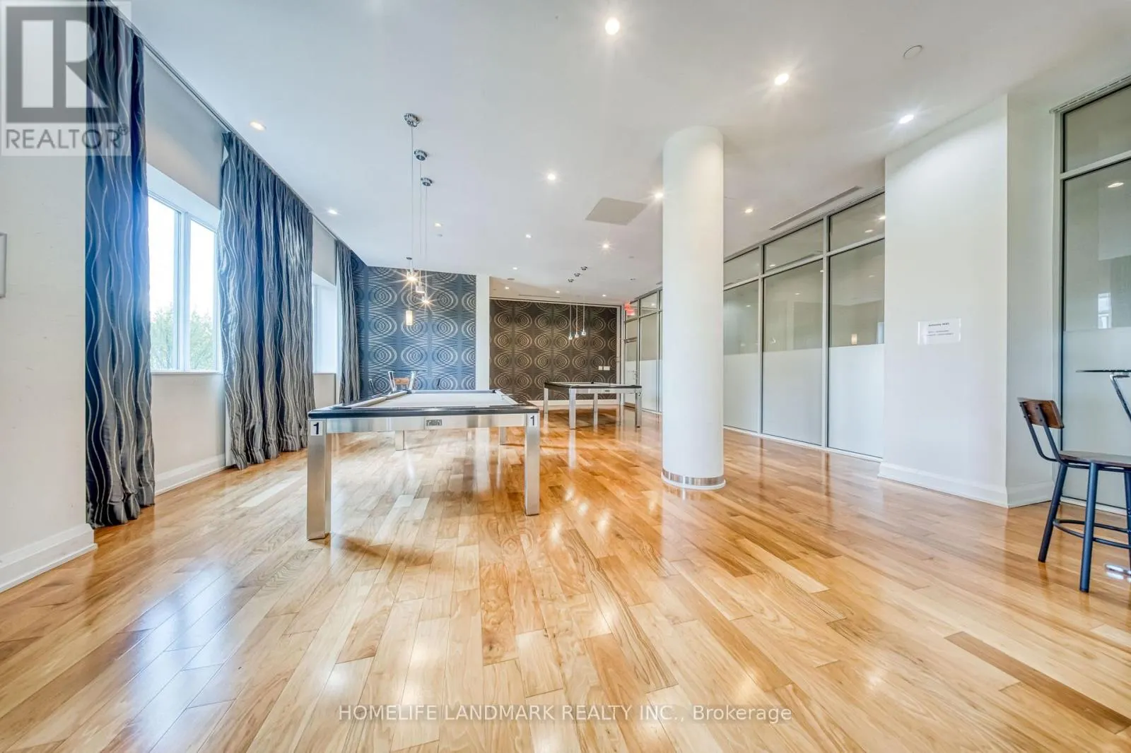 1606 - 62 FOREST MANOR ROAD